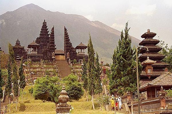 indoensienreise-bali-mutter-tempel